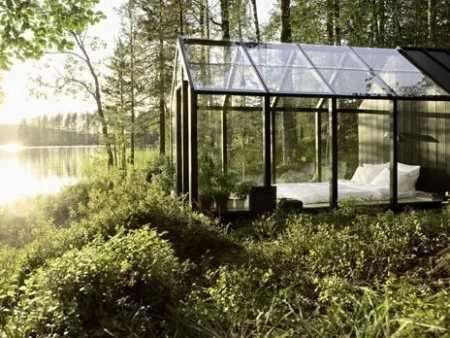 Cabane high-tech tout en verre